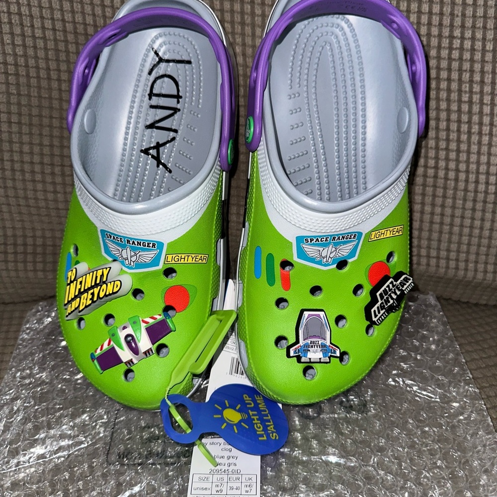 Buzz Lightyear Toy Story Crocs. NWT. - Picture 1 of 3